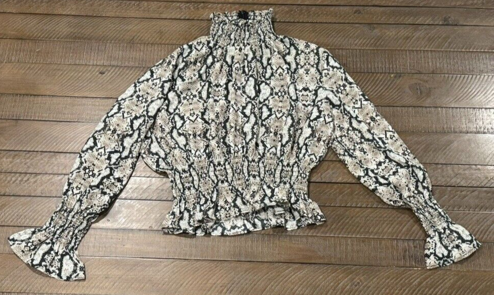 Shinestar Snake Print L/S Mock Neck Cropped Blouse Elastic Accents - JR Size M